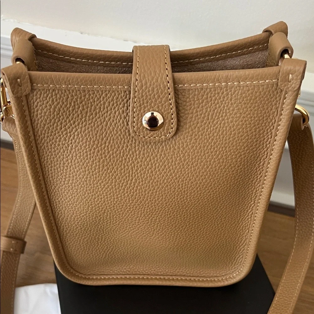 DUYP Togo Leather Florence Crossbody Bag Cappuccino - Picture 3 of 11